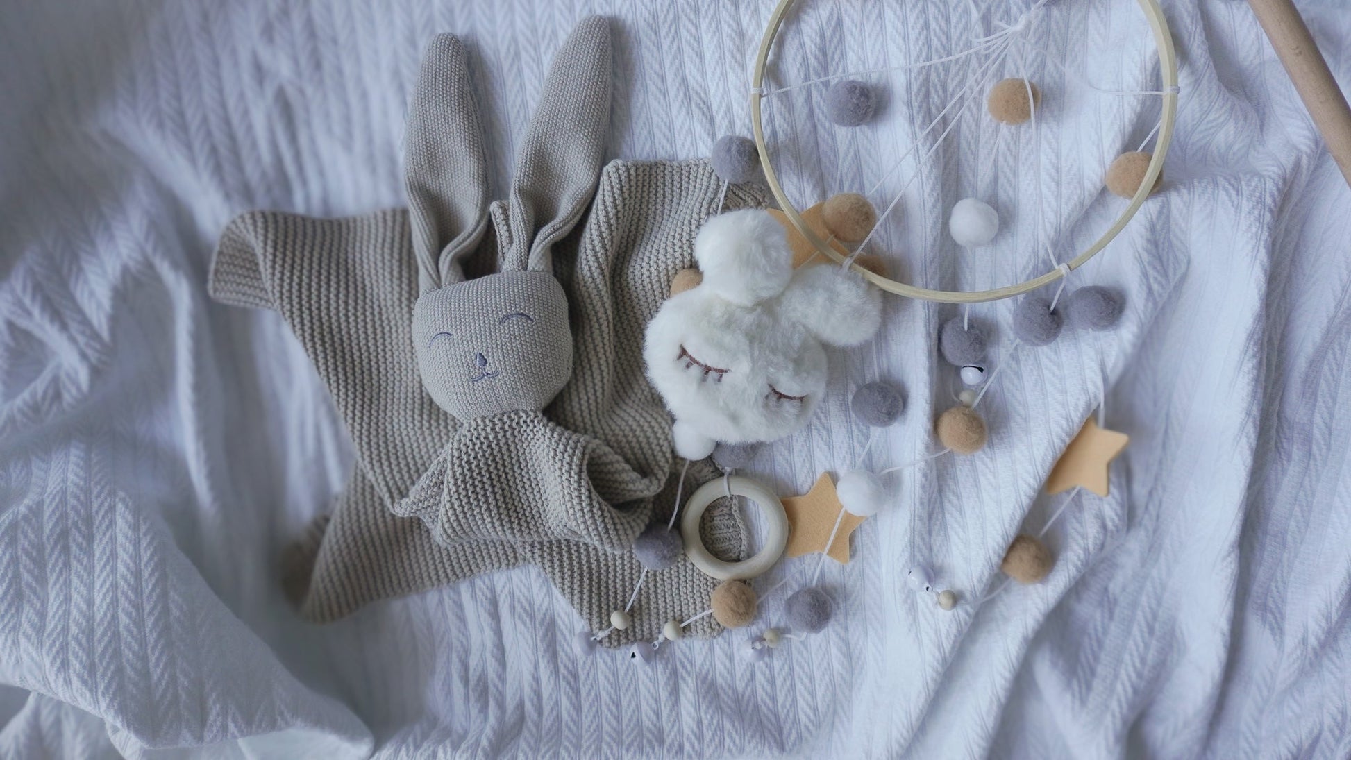 Baby Bunny Mobile & Comforter Bundle - Binky Boo